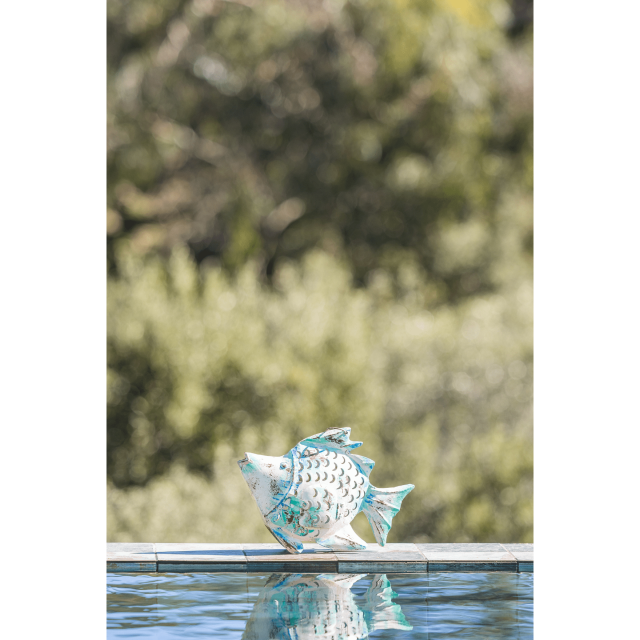 METAL BLUE FISH DECOR