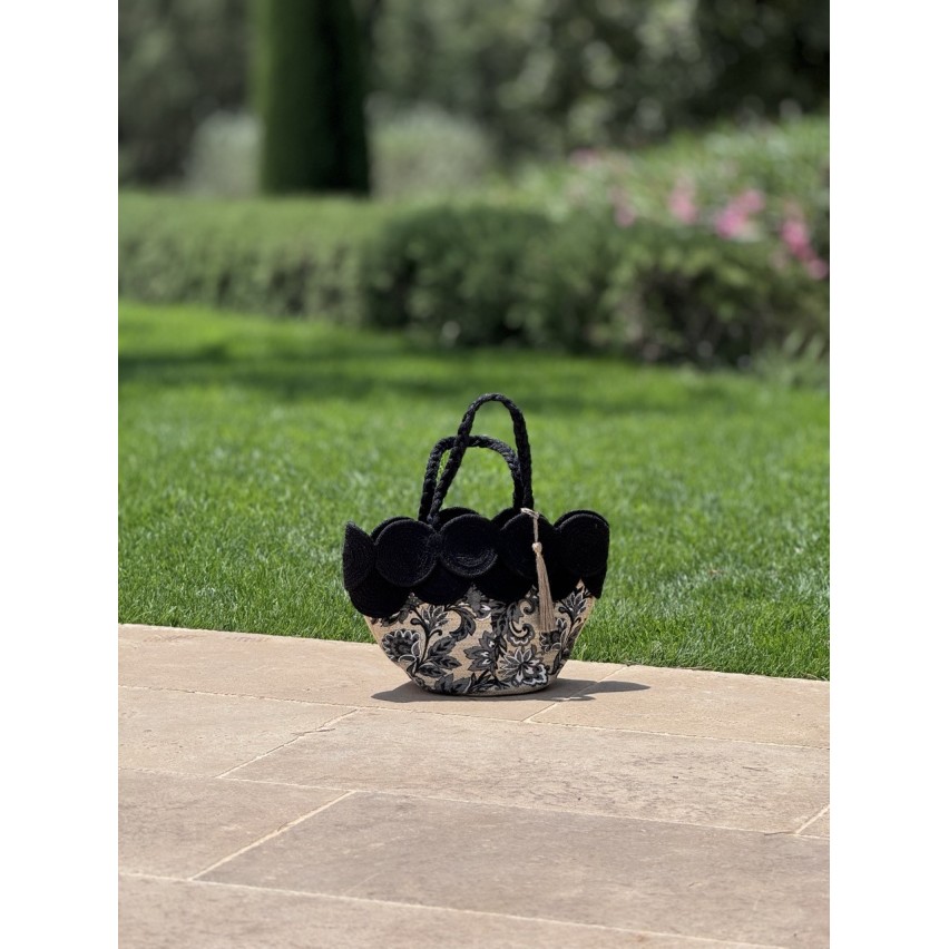LARGE BEACH BAG IN NATURAL MATERIALS