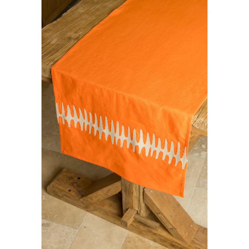 MINORQUA TABLE RUNNER